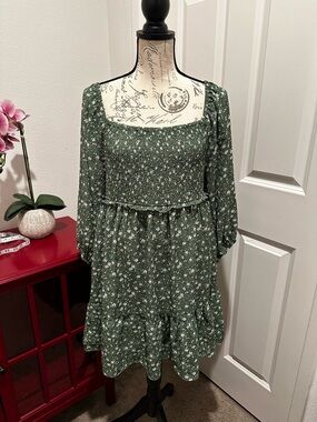 Smocked Square-Neck Green Floral Long-Sleeve Dress